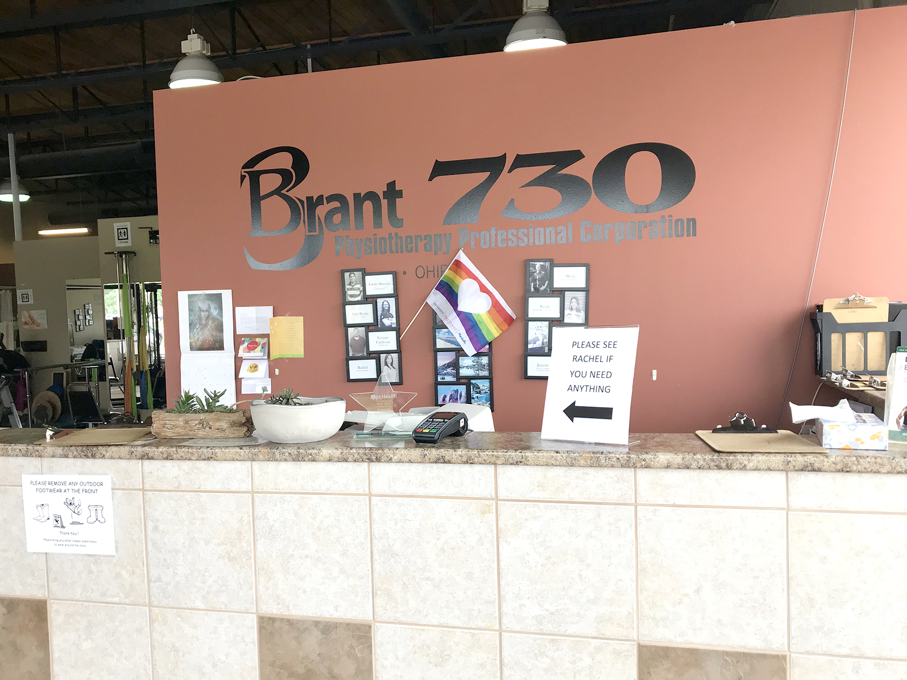 Brant 730 Physiotherapy in Burlington Front Desk