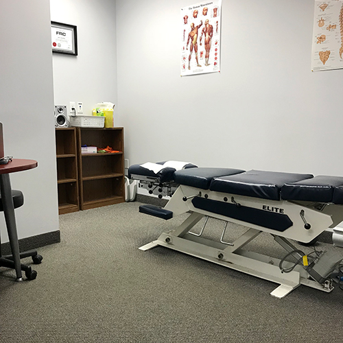 photograph of Porters Lake Physiotherapy's private chiropractic treatment room