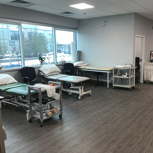 photo of pt health barrie physiotherapy treatment area